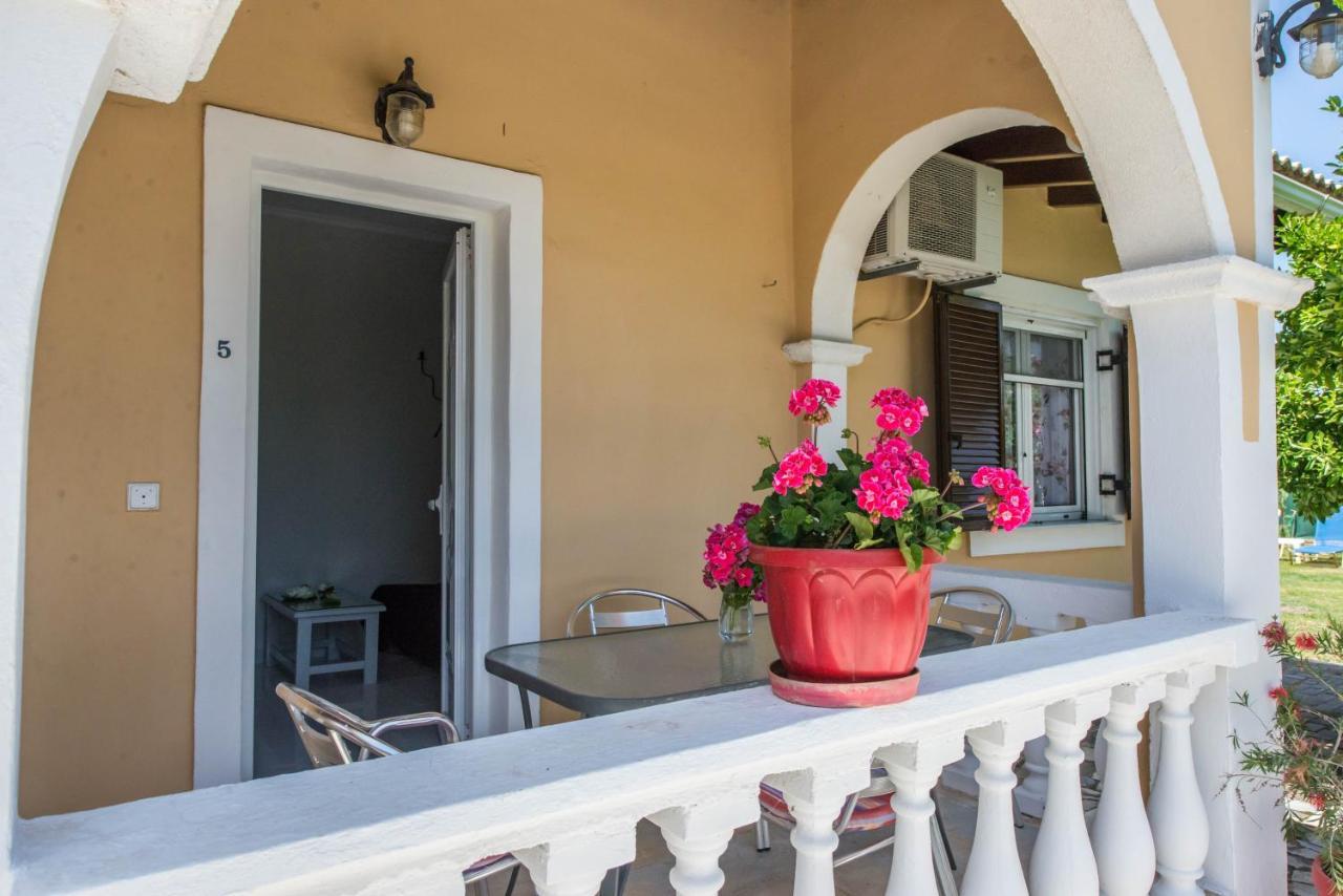 Villa Eleni Holidays Resort With Swimming Pool, 斯达林 外观 照片