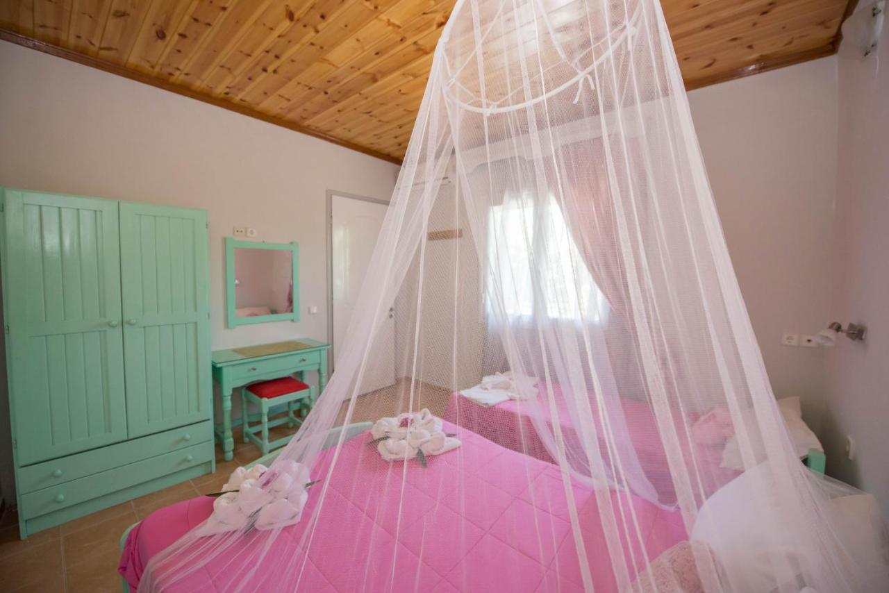 Villa Eleni Holidays Resort With Swimming Pool, 斯达林 外观 照片
