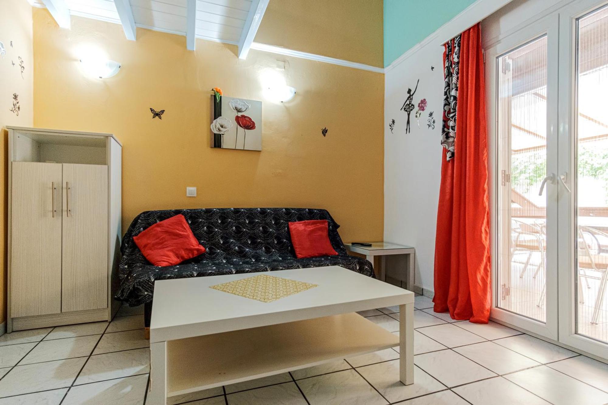 Villa Eleni Holidays Resort With Swimming Pool, 斯达林 外观 照片