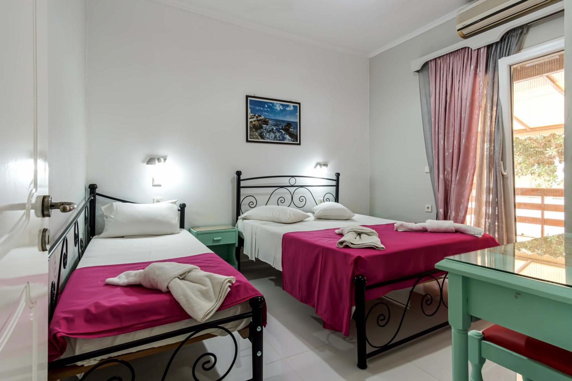Villa Eleni Holidays Resort With Swimming Pool, 斯达林 外观 照片